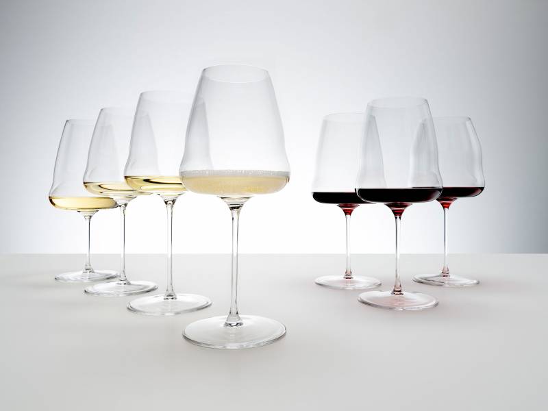 čaše za vino nastale po uzoru na avionsko krilo