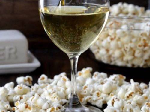 šta mislite o uparivanju šardonea sa kokicama 