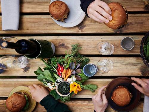 u čuvenoj nomi sada se ruča za 1 600 dinara 