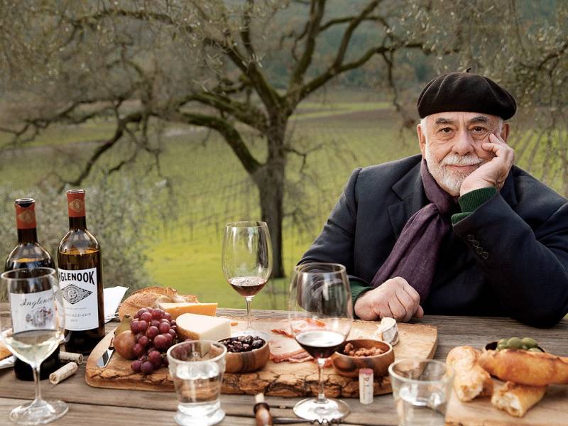 kopola celu porodicu stavio sam na etikete vina 