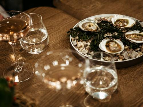 prvi naučni rad o uparivanju šampanjca i ostriga