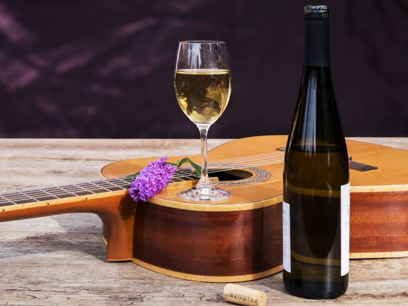 da li izlaganje muzici čini vino boljim 