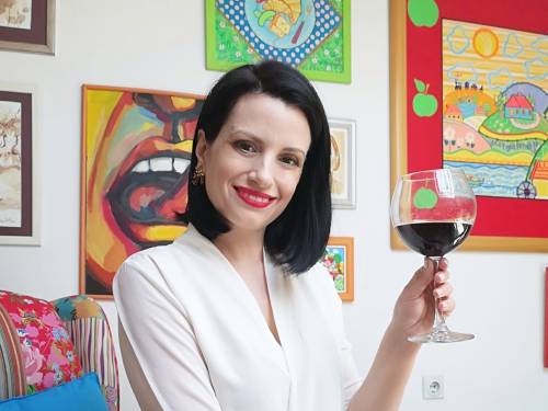 blatina i u čaši i na slikarskoj četkici