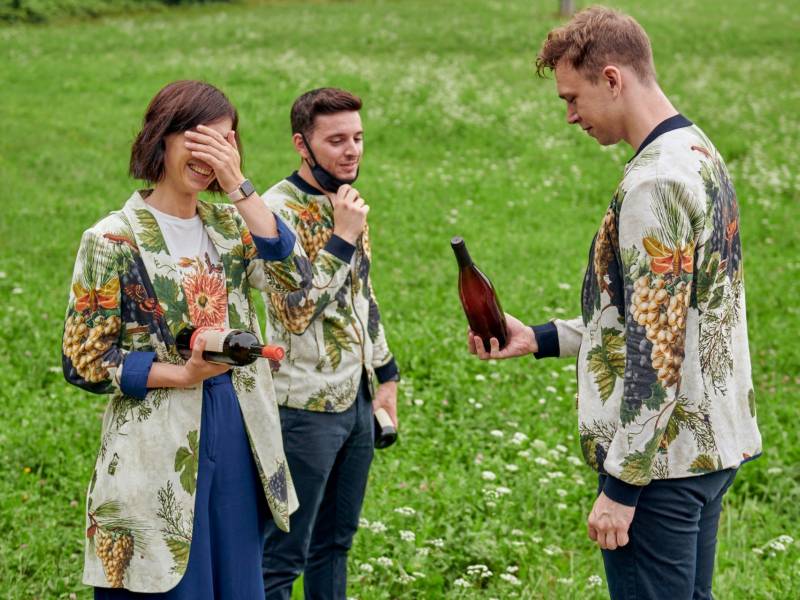 neverovatne uniforme u restoranu ane roš