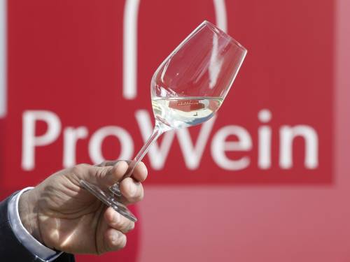 prowein se pomera za maj
