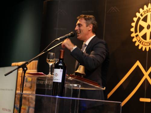 vino decenije prodato je za pola miliona dinara