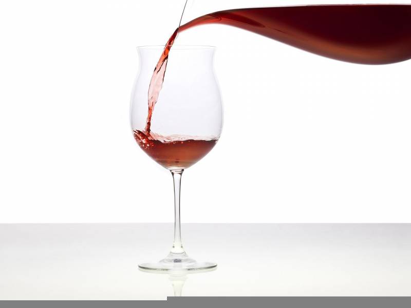 vino na čašu od sada sa obaveznim pedigreom 