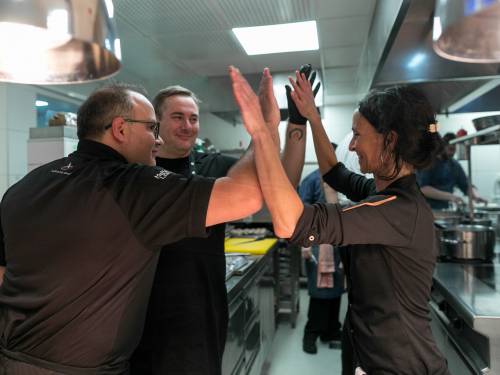 više od milion dinara prikupljeno na 5 star dinner 