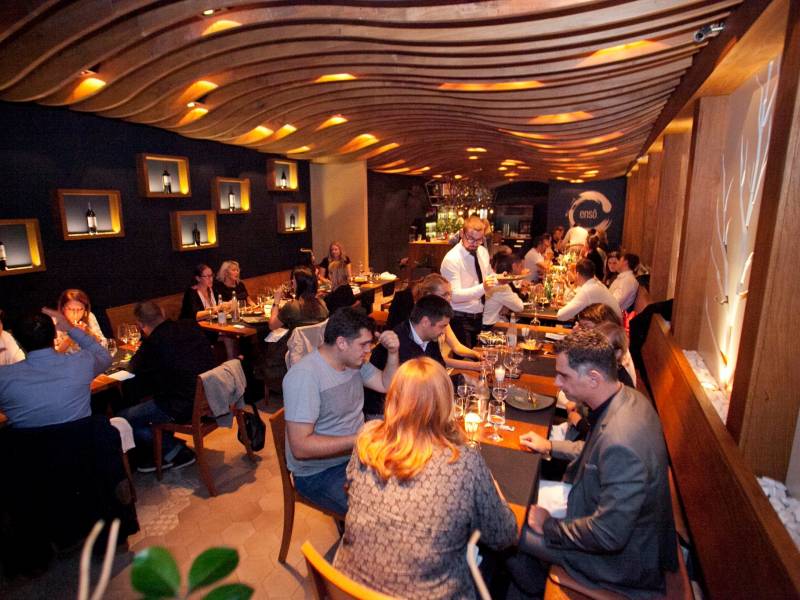 aleksandrović vina i dobra hrana u restoranu enso