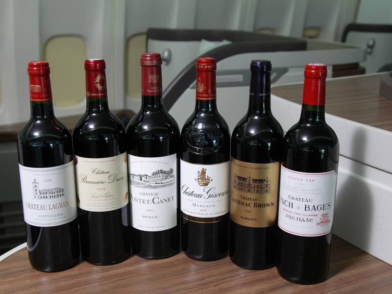 vino je, kao i čovek, umorno posle leta avionom 